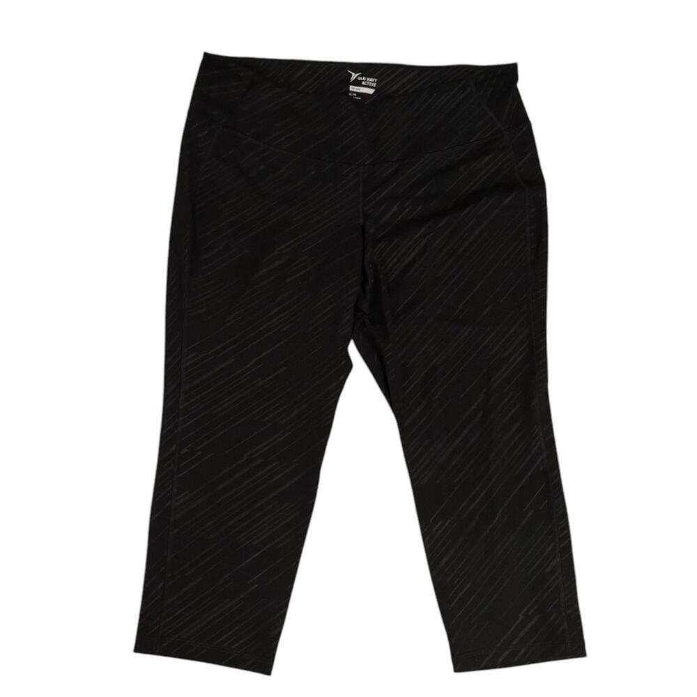Old Navy Active Go-Dry Black Diagonal Capri leggings Size XL
